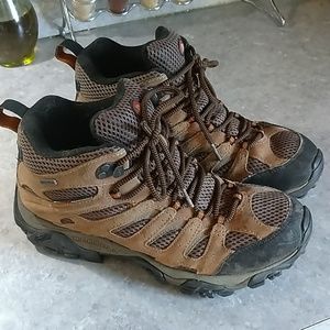 Merrrell Continuum Hiking Boots